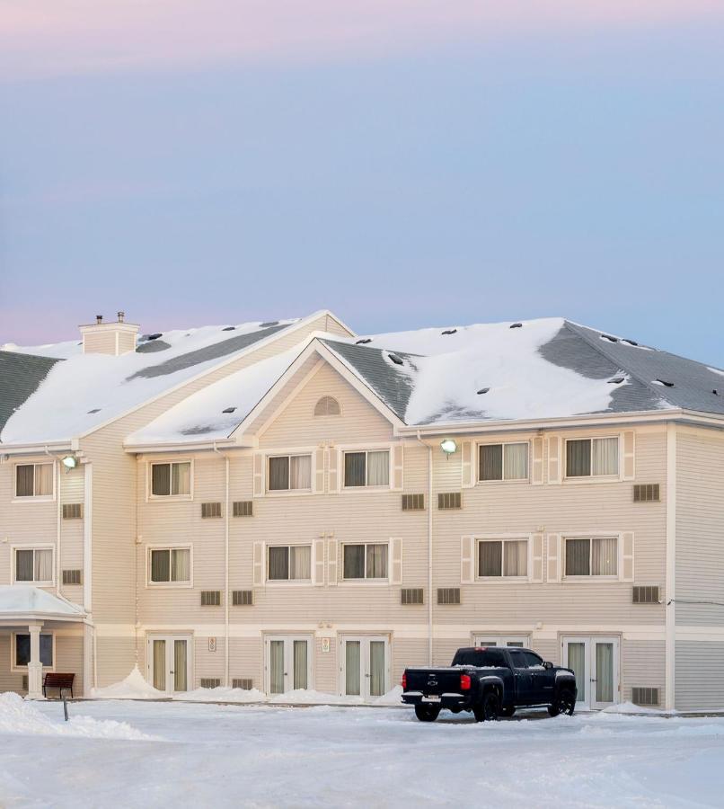 Travelodge Suites By Wyndham Regina - Eastgate Bay Eksteriør bilde