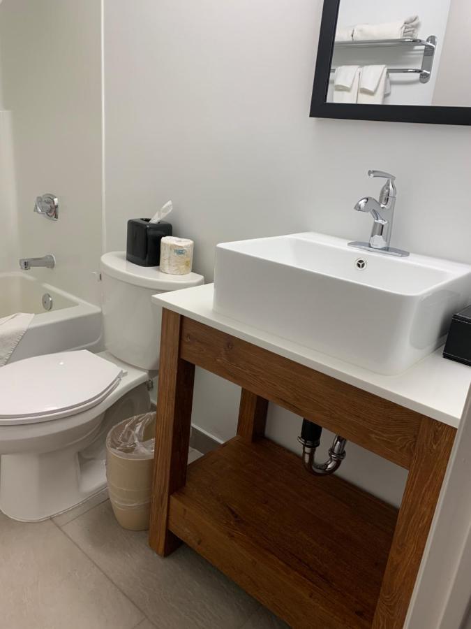 Travelodge Suites By Wyndham Regina - Eastgate Bay Eksteriør bilde